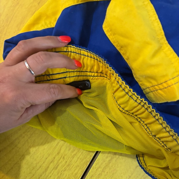 Vintage mens swim shorts - Picture 3 of 4